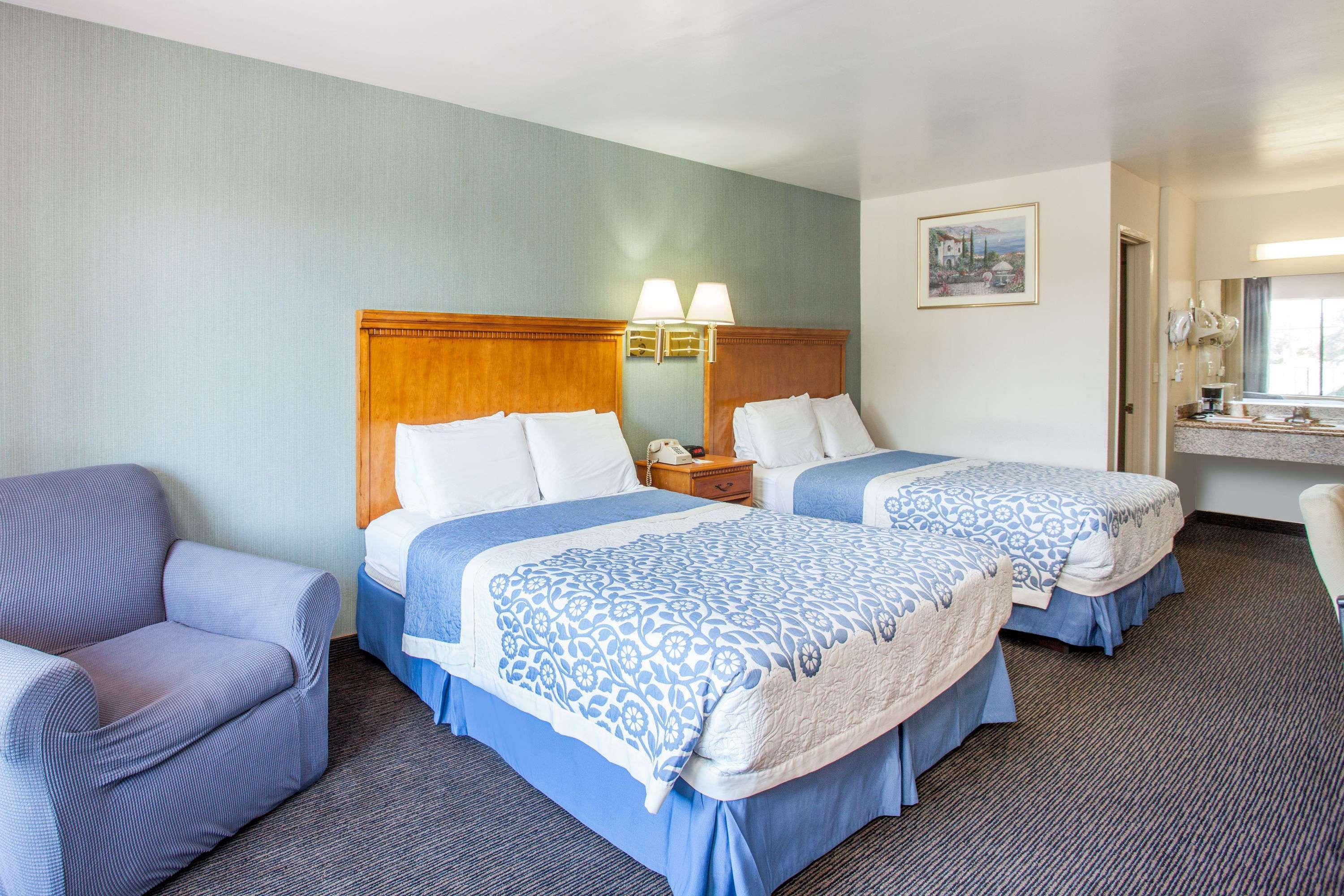 Days Inn By Wyndham Anaheim Near The Park Dış mekan fotoğraf